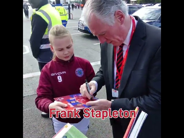 One For The Man Utd fans here Meeting Ex Reds Legends.