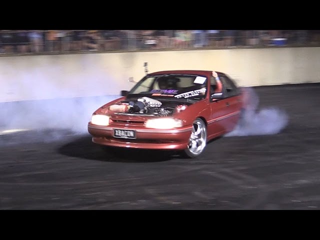 XBACON finals burnout at Brasher Nats Darwin 2016