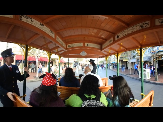 Disneyland - Horse-drawn trolley