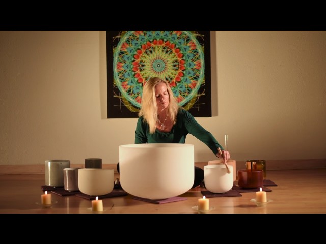 5 Minute Crystal Singing Bowl Meditation By: Daniela Botur