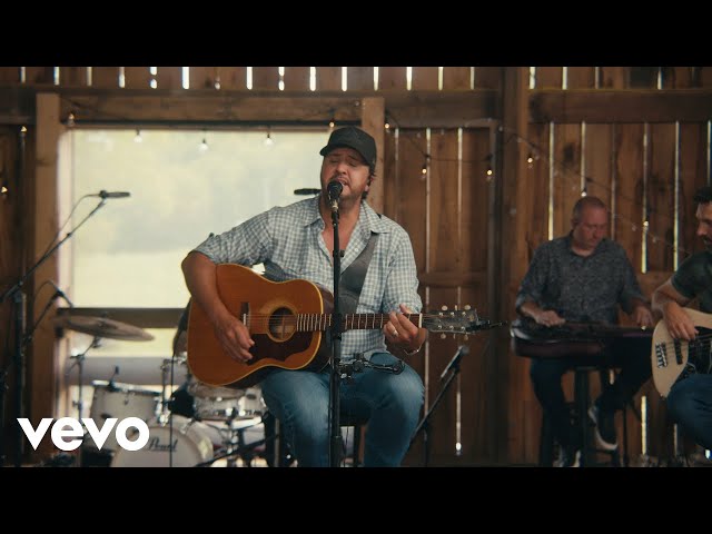 Luke Bryan - Country Song Came On (Acoustic Barn Sessions)