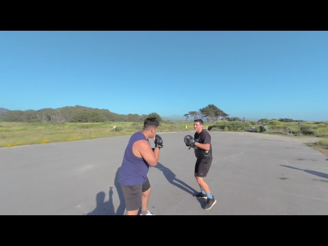 Sparing on the Beach 2 H598 YT VR180 injected