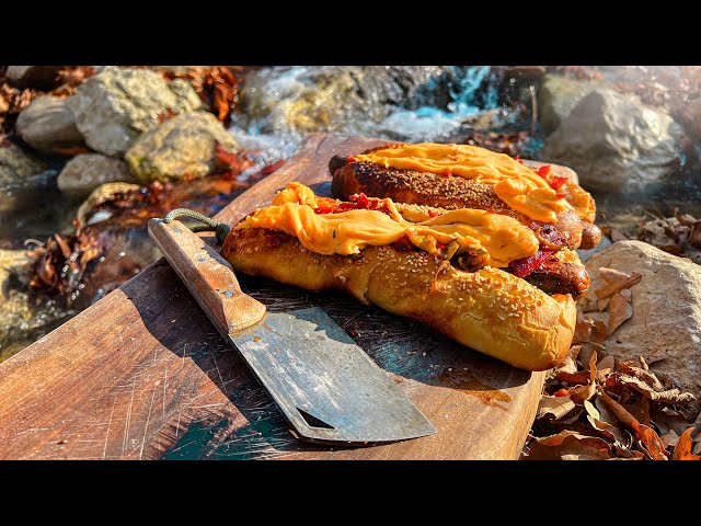 How to Make a Smoky Campfire Hot Dog – Easy Outdoor Recipe