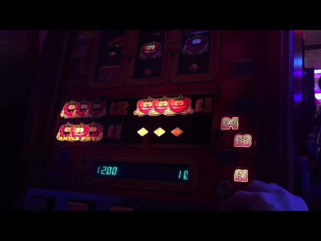 RARE 1 ARM BANDIT SLOT FRUIT MACHINE 5 POUND JACKPOT 2025 4K WEYMOUTH PIER UK ARCADES