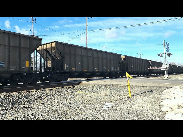 Norfolk Southern 4423 & 4131 coal train locomotives southbound in Columbus Ohio