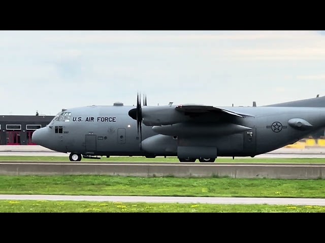 6 Minutes of 12R Action At MSP Airport