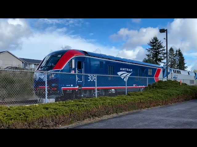 Train spotting compilation from mostly last summer (Amtrak trains from March included)