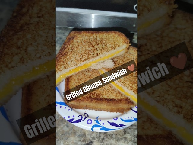 Make an simple grilled cheese with me 🥰 || #simplerecipe  #cooking #foodie #lunchwithme #fyp #cook