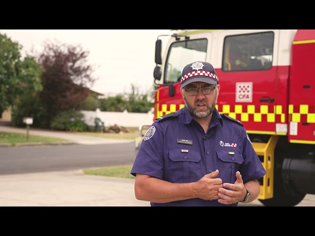 Gurdies resident who lived through bushfire warns community to never stay and defend.