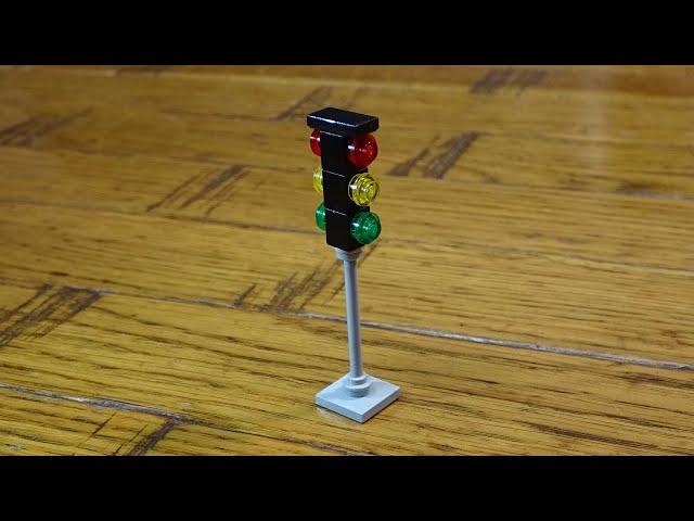 Building a Mini Lego Traffic Light