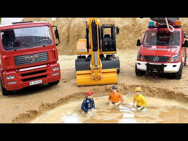 Caminhão basculante com escavadeira e caminhão de bombeiros para construir piscina | BIBO TOYS PRT