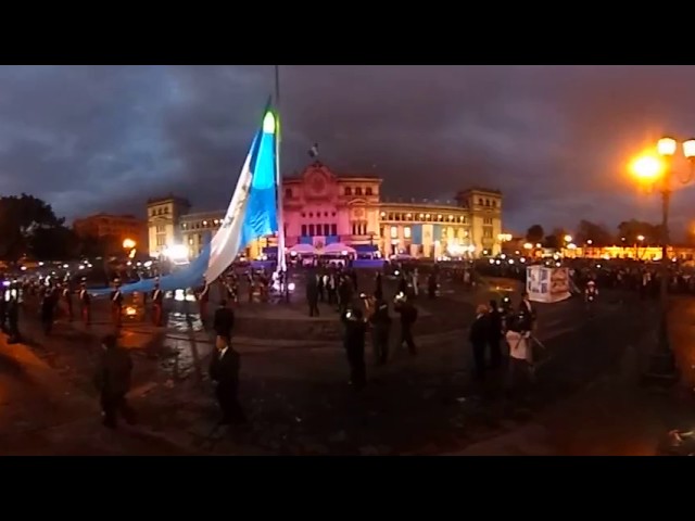 Iza Bandera Guatemala 14 Septiembre VIDEO 360°