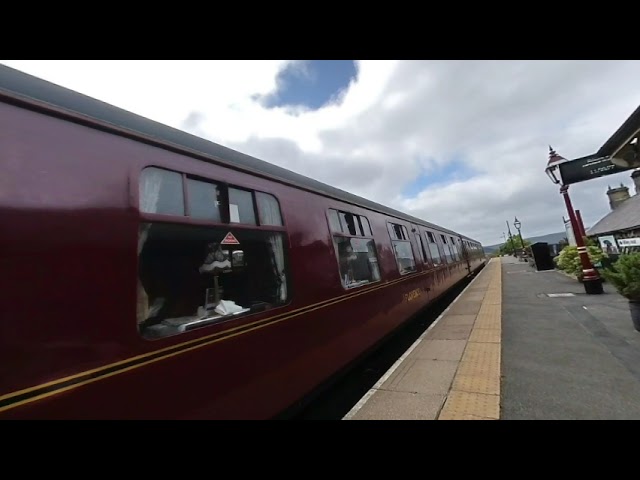 Steam engine 45627 Sierra Leone thunders through Garsdale on 2021-08-31 at 1151 in VR180