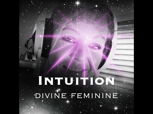 What is Divine Feminine? Intuition featuring Zoe Johnston – EP3