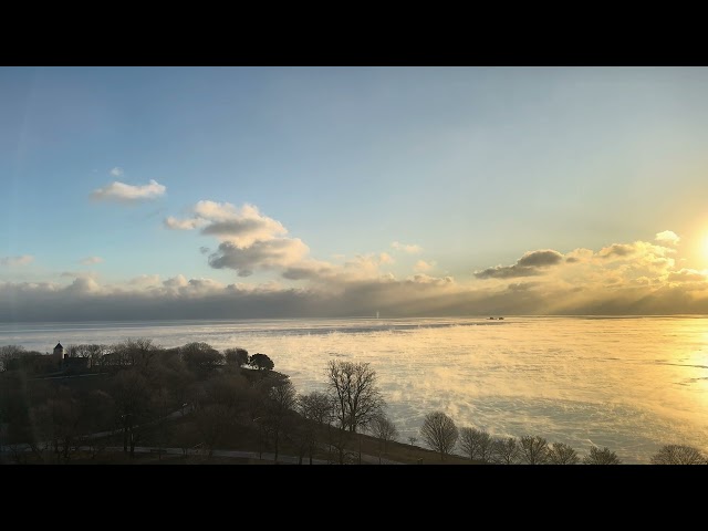 Sea smoke on Lake Michigan at -5ºF