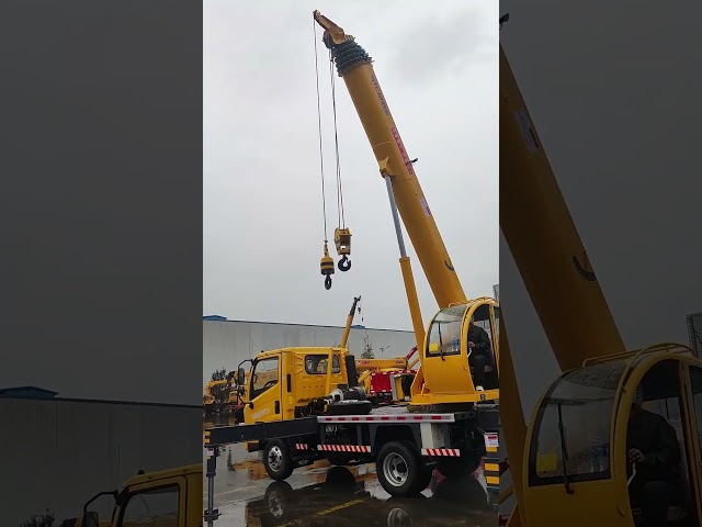 5-ton truck crane, 30-meter height, oil and electricity, no wonder foreigners like it so much.