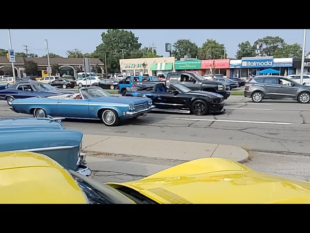 2021 Woodward Dream Cruise Car Show classic Cars Musclecars