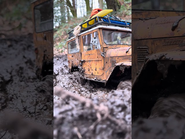 Fj40 mudding #rcscaleoffroad #rc #rccar #offroad #scaleoffroad #rccrawler #fj40 #fmsfj40 #4x4rcscale