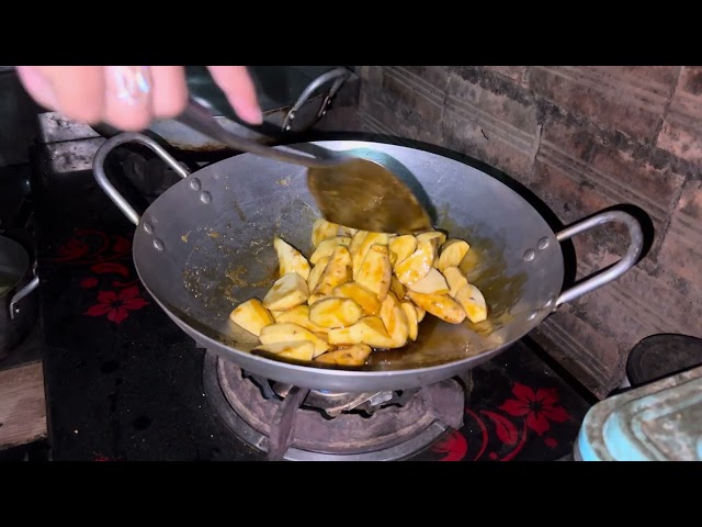 Survival Skills | Cooking Potato | Simple and very Useful