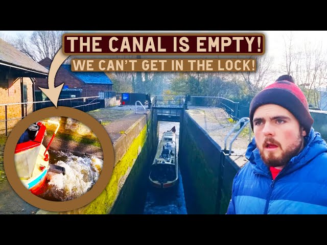 The Canal is EMPTY & we CAN'T Get in The Lock! Narrowboat Cruise to Stoke on Trent  - 508