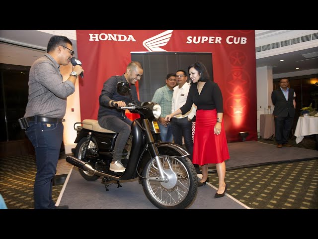 2025 New  Honda Super Cub scooter Finally Launched Complete Review! #hondasupercub !