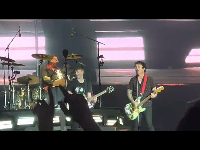 Green Day at Hella Mega Tour, Glasgow: Basket Case 29-06-22