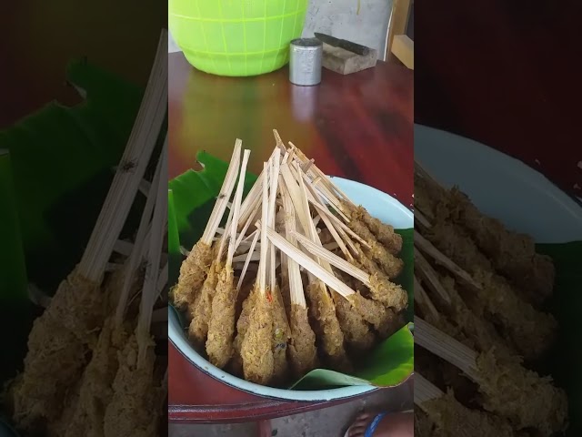 Sate Aneka rasa dut//kuwalahan makannya//tolai sulawesi tengah