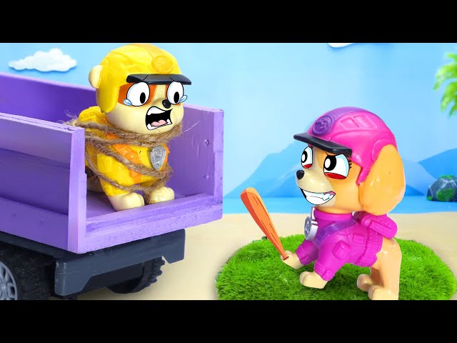 Oh No, SKYE ! What Did You Do To RUBBLE Please Don't Hurt Him ?! Rainbow Friends 3