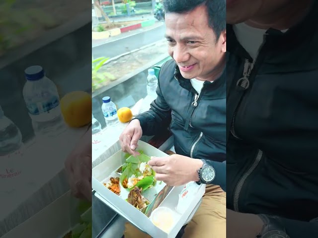 Menu makan siang di Kereta Api Panoramic