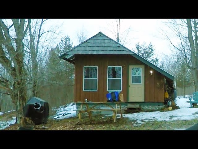 Off Grid Cabin in Woods, Winter Weekend