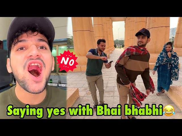 Saying yes to damadas and momina😂 | ye kese kese challenges dediye😭