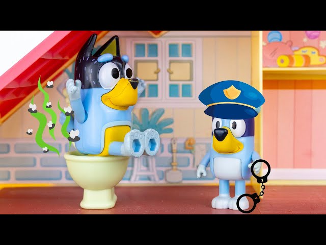 ¡BLUEY Juega a Policía y más Profesiones! | Juguetes de Bluey en Español