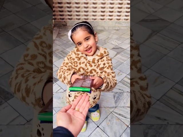 Anaya ne mammi ko choclate di❤🤗