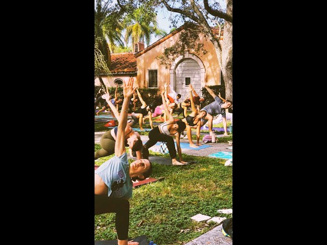 $5 Sunday Yoga @ Vizcaya Village