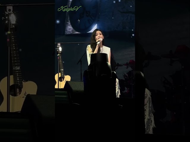 Fancam - Kelly Yu - 你好 [Hello] + Talking - (Nanjing - 12/08/2023)