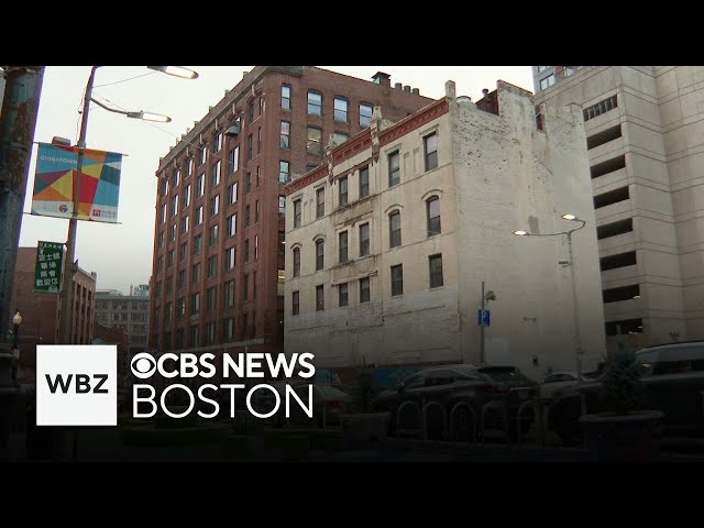 Former apartment complex in Chinatown could become luxury hotel