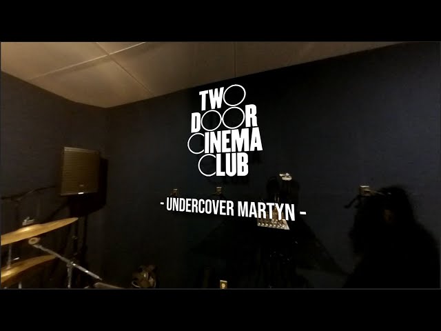 Two Door Cinema Club - Undercover Martyn // Summer Teeth cover (360 video)