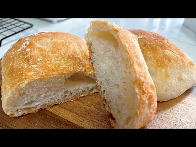 Quick & Cheap Ciabatta Bread Recipe: No Kneading Required!