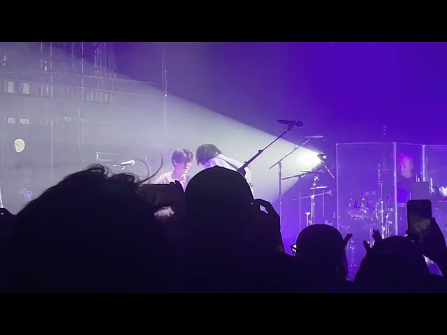 RADWIMPS  〜「おしゃかしゃま」Oshakashama + instrumental jam @ The Riviera Theatre Chicago, IL