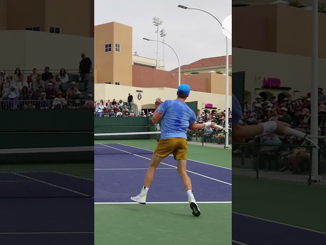 Tennis Tips from Jannik Sinner: Master the footwork on your forehand to dominate the court!