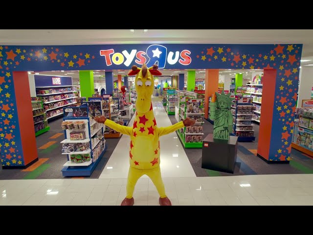 Photographing the new Toys R Us at Macy's Herald Square NYC