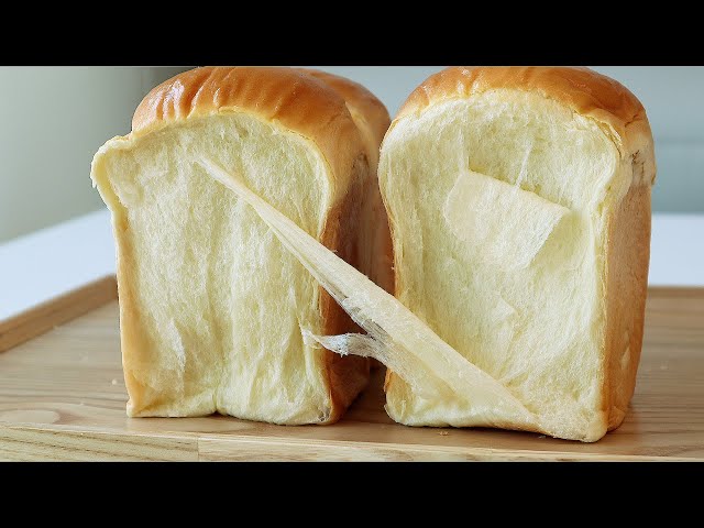 Amazing chewy texture! Chewy, moist milk bread recipe (measuring cup, hand kneading)