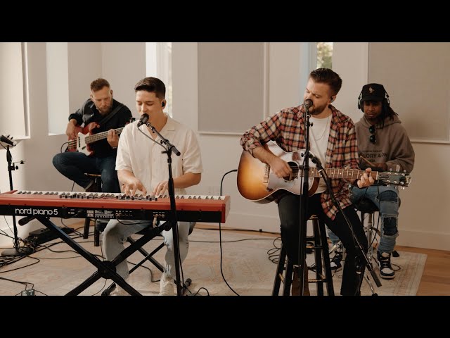 Mercy In A Manger // Evan Craft (feat. Mitch Wong) // New Song Cafe