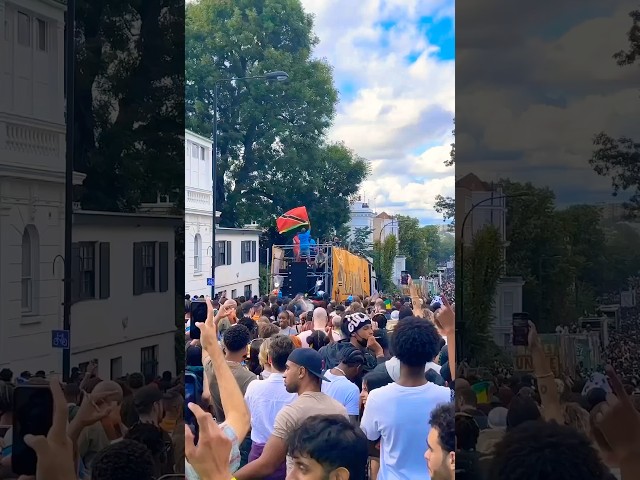 NOTTING HILL carnival :such a huge crowd in london….. #london #nottinghill #nottinghillcarnival2023