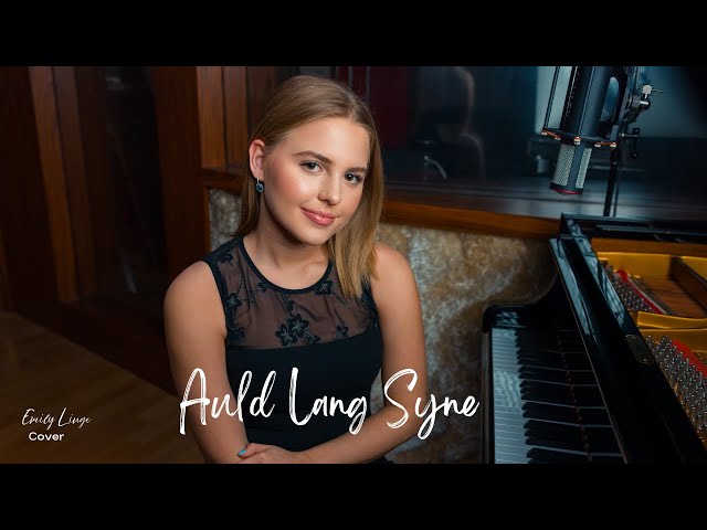 Auld Lang Syne - New Year's Eve song (Acoustic cover by Emily Linge)