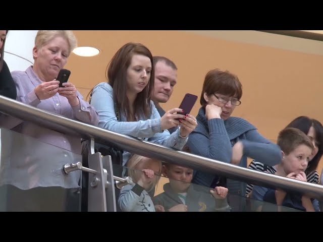 Irish Dancing Flashmob in Essex by Aer Lingus Regional and London Southend Airport