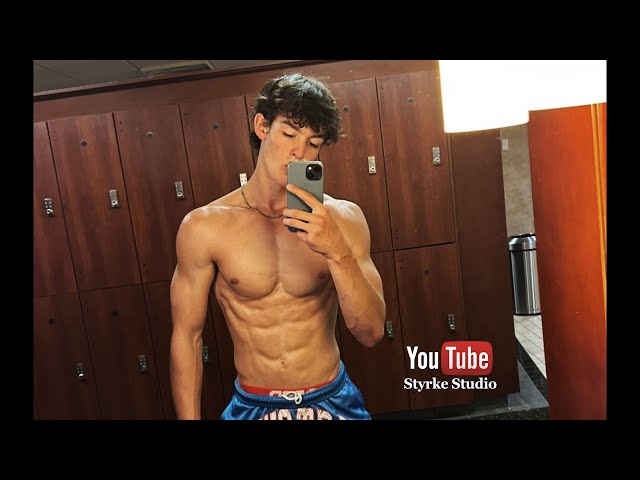 Teen Fitness Model Bodybuilding Swole Muscle Pump Posing Tobey Jennings Styrke Studio #aesthetic