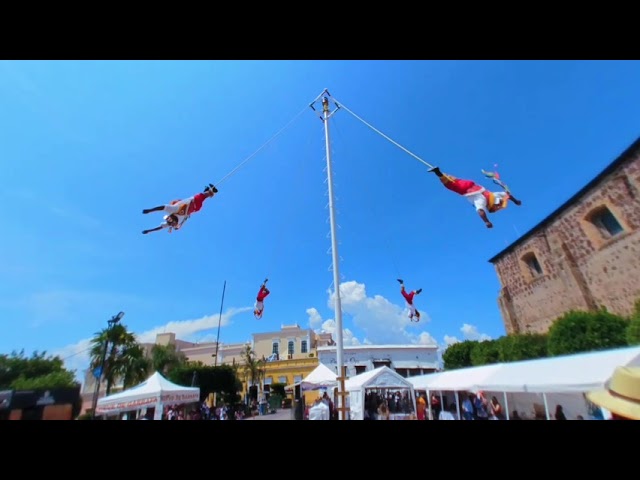 Los voladores de Papantla en realidad virtual