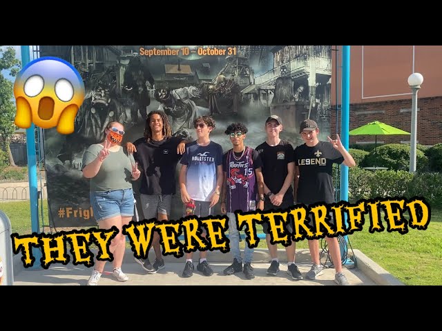 TERRIFIED at FRIGHT FEST SIX FLAGS FIESTA TEXAS Vlog 2021 | All Houses & Scare Zones + Tour