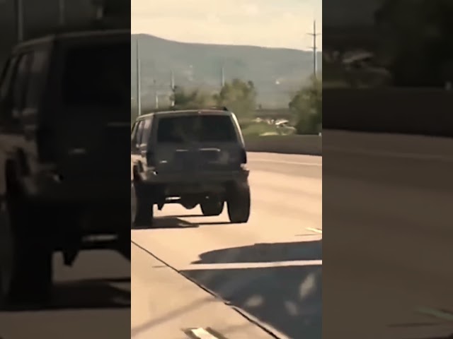 Idiot driving in death wobble